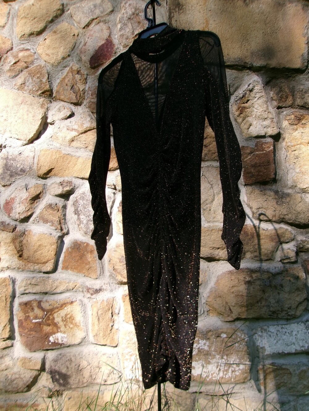 VENUS Black Long-Sleeve Gold Shimmering Evening Dress